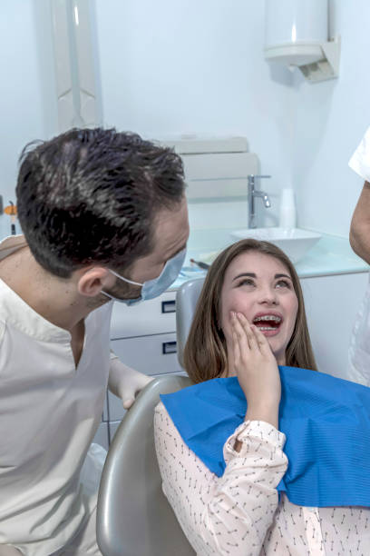 Best Dentist for Tooth Abscess  in Hurstbourne Acres, KY
